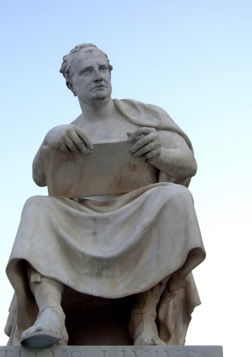 Nineteenth-century statue, Austrian Parliament